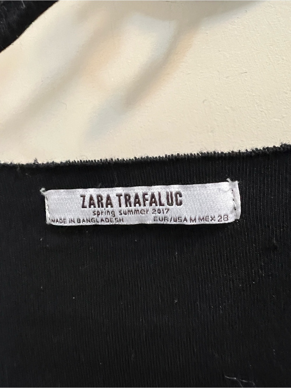 Zara Trapaluc black short sleeve Black V-Neck A-Line Dress Size 19” Ptp - Picture 2 of 5